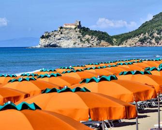 Camping Village Rocchette - Castiglione della Pescaia - Playa