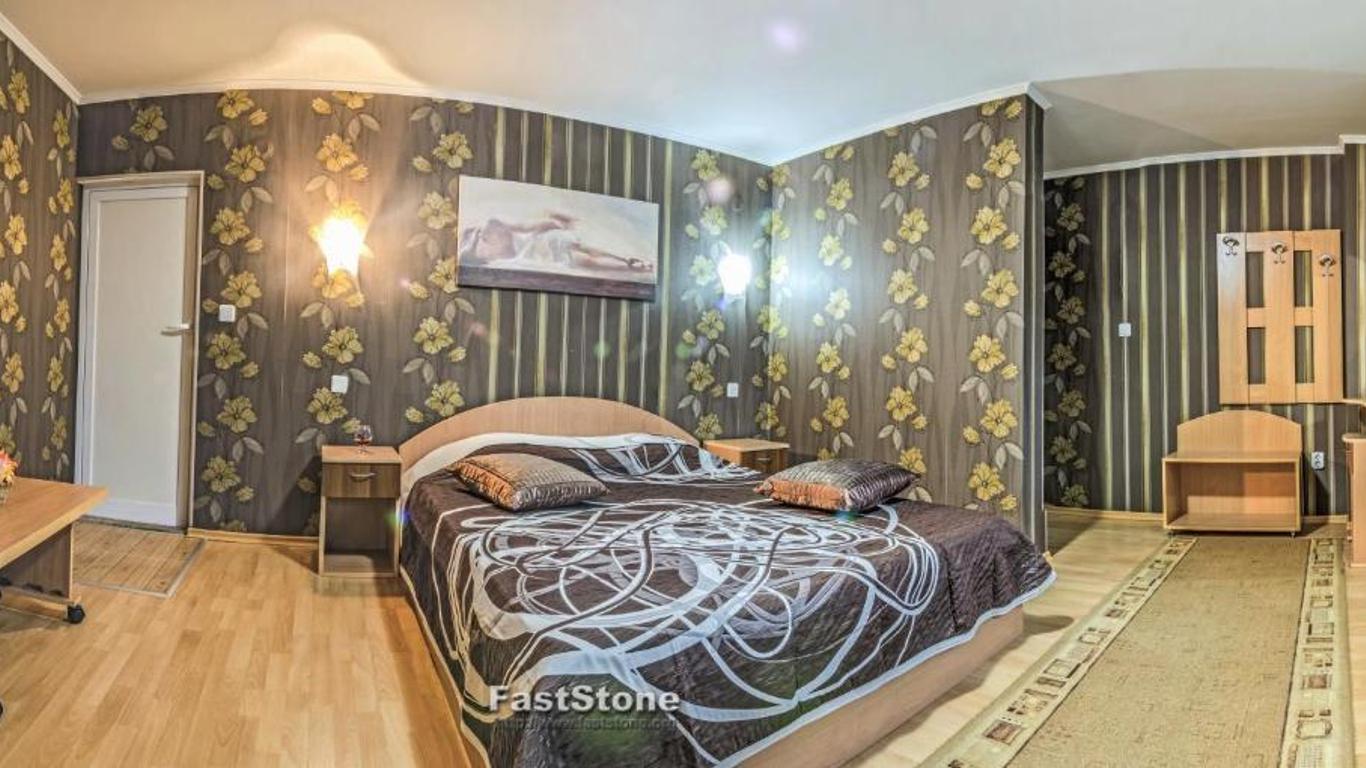 Discret Hotel & Restaurant