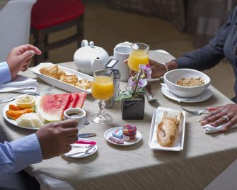 Hôtel Mercure Cayenne Royal Amazonia - קיין - מסעדה