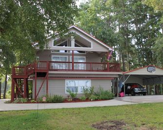 Fisherman's Dream on Six Mile Bayou with award winning boat dock! - Hemphill - Edificio