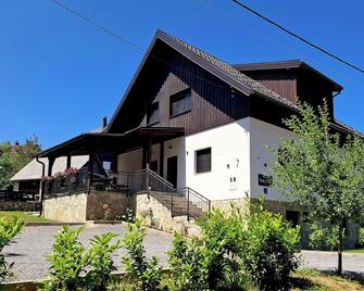 B&B Plitvice Lakes Villa Prica - Plitvicka Jezera - Toà nhà