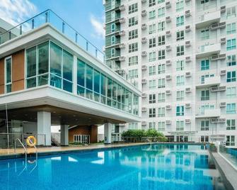 Davao Central Suites - Davao