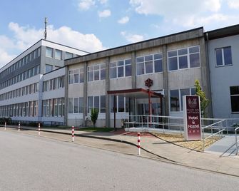 Ruhr Inn Hotel - Hattingen - Gebouw