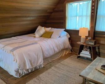 The Nest at Left Foot Farm. - Eatonville - Habitación