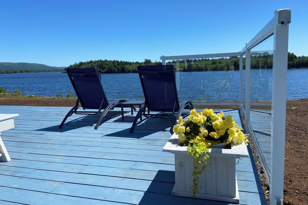 True downeast experience… on the idyllic, historic Annapolis River - Annapolis Royal - Terasa