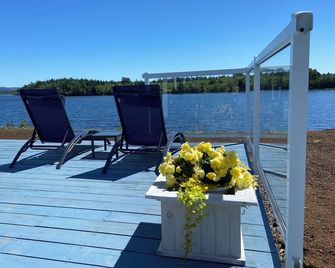 True downeast experience… on the idyllic, historic Annapolis River - Annapolis Royal - Terasa