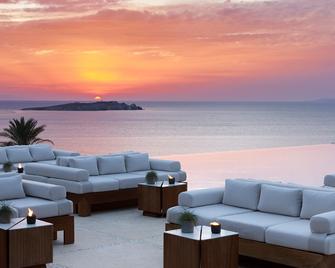 Bill & Coo Suites and Lounge - Mykonos - Pool