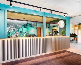 B&B Hotel Salzburg-Nord - Salzburg - Front desk