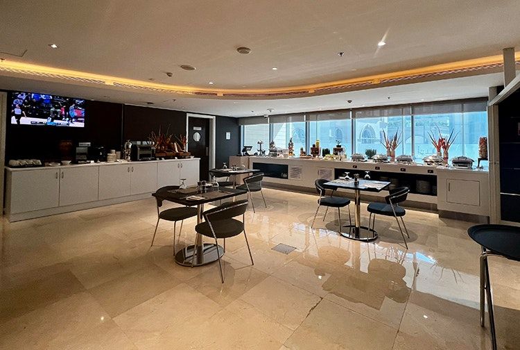 Premier Inn Doha Airport - Doha - Restaurant