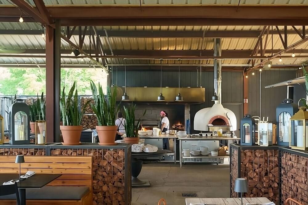 Always a Great Idea To Unwind! Free Parking, Bike Rental, Near Loughran Park - Kingston - Bar