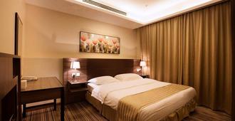 Grand Lily Hotel Suites - Hofuf - Bedroom