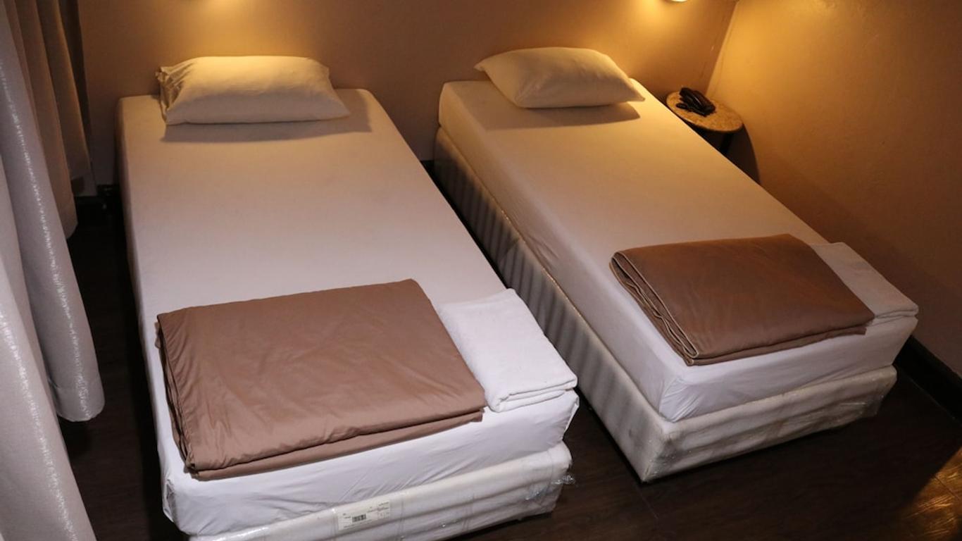 سوكساواد هوتل