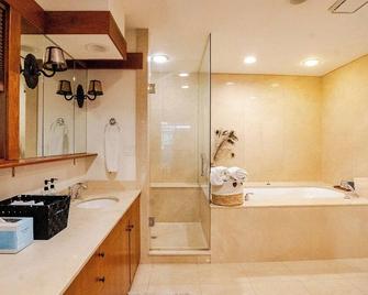 Master qtr close to nature & easy urban facilities - Deerfield - Bathroom