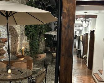 Parador de Antigua - Antigua Guatemala - Edificio