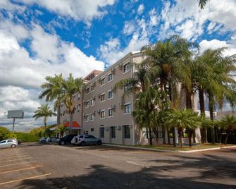Fênix Hotel Limeira - Limeira - Building