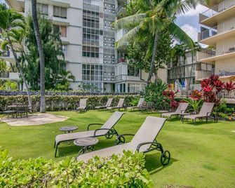 Ocean Front Balcony, 2 Bedrooms, Full Kitchen - 호놀룰루 - 파티오