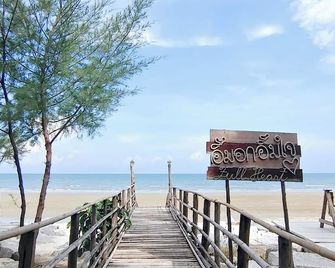 Pranburi Cabana Resort - הוא הין - חוף