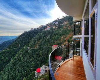 Royal cedar Retreat - Shimla - Balcony