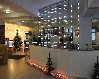 Arealinn Hotel - 聖彼得堡 - 櫃檯