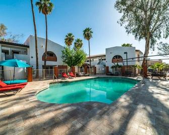 34a Casa Grande Modern 1bd Condo W Heated Pool - Casa Grande - Pool