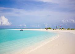 Sunshine Lodge: Luxurious Rooms, Delicious Food and Fantastic Excursion Trips - Guraidhoo - Beach