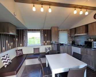 Hôtel du Moulin de la Brevette - Arbigny - Kitchen