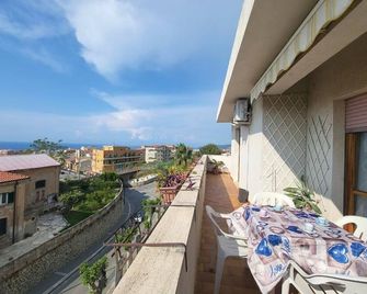 Orchidea Apartment with Sea View, wi fi and air conditioning - Tropea - Balcony