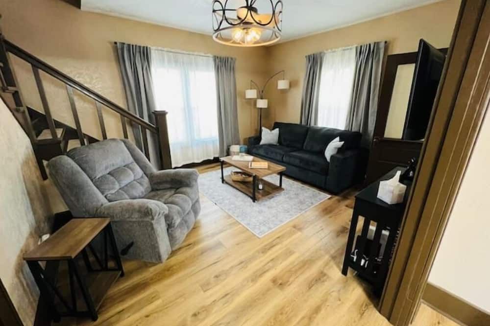 The Loess Hills Cottage
