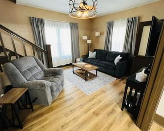 The Loess Hills Cottage - Onawa - Sala de estar