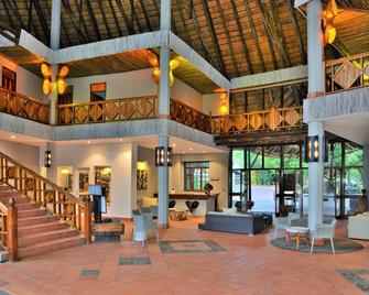 Cresta Mowana Safari Resort & Spa - Kasane - Σαλόνι ξενοδοχείου