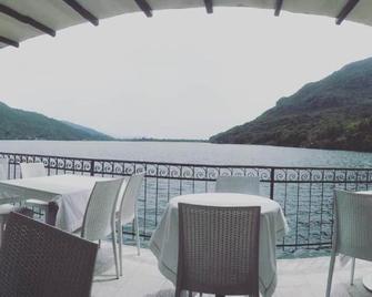 Hotel Bettina - Mergozzo - Balkon