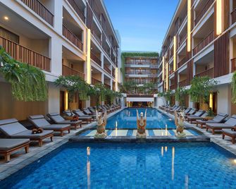 The Magani Hotel and Spa - Kuta - Pool