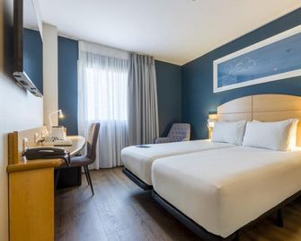 Campanile Madrid Alcala de Henares - Alcalá de Henares - Schlafzimmer
