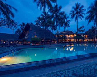 Ranweli Holiday Village - Negombo - Pool