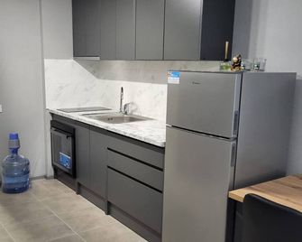 Cozy apartment on Halberstädter Str. - Magdeburg - Phòng bếp