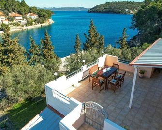 Apartment Brunac - Brbinj - Balkon