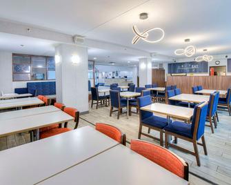 Hampton Inn by Hilton Ottawa - אוטאווה - מסעדה