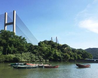 Noah S Ark Hong Kong Solar Tower Camp Hostel - Hong Kong - Vista externa
