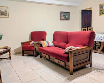 Gîte du Binet - Oloron-Sainte-Marie - Living room