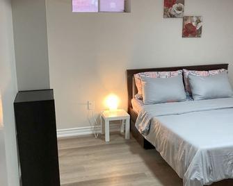 Brand New, cozy 2 Bdrm Bsmnt Apt - 米西索加 - 臥室