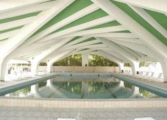 One To One Hotel and Resort, Ain Al Faida - Al Ain - Pool