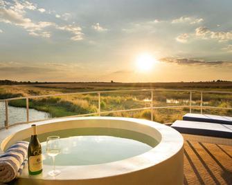 Chobe Princesses by Mantis - Impalila Island - Bar