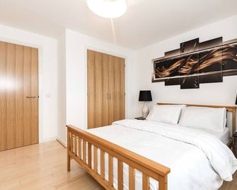 Stylish 2 Bedroom Apartment Aberdeen City Centre - Aberdeen - Habitación
