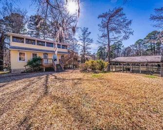 2 story Waterfront home on Big Cypress Bayou Caddo Lake - Karnack - Building