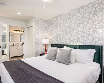 Condo by Vanderbilt and Belmont, 3 miles to Downtown & Free Parking - Nashville - Camera da letto