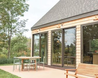 Loma Cottages - Fish Creek - Patio