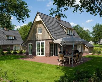 Luxury Stay in Hellendoorn - Lemele - Building