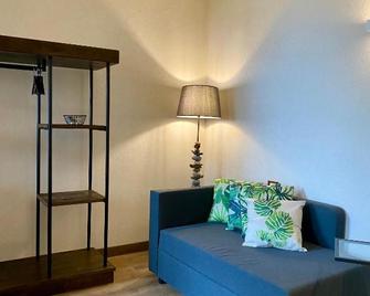 Residence Dalco Suites & Apartments - Limone sul Garda - Living room