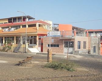 Hotel Ocean View & Restaurante Seafood - Sao Filipe - Edificio