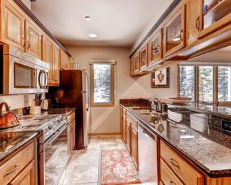 Townsend Place, A Vail Resorts Property - Avon - Cocina